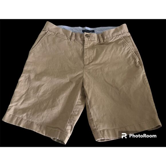 Tommy Hilfiger Khaki shorts. - Picture 1 of 4